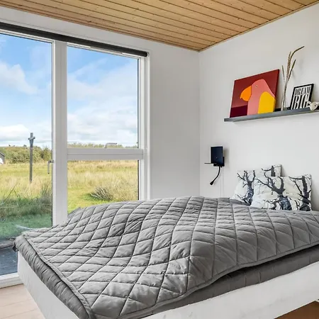 Yaim - 800m From The Sea By Interhome *