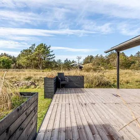Yaim - 800m From The Sea By Interhome