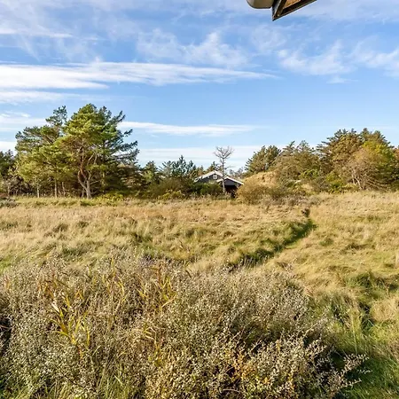 Yaim - 800m From The Sea By Interhome *
